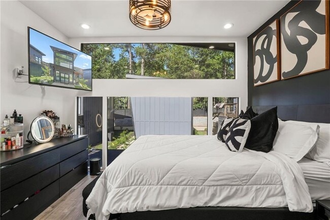 Building Photo - 3120 Godby Rd