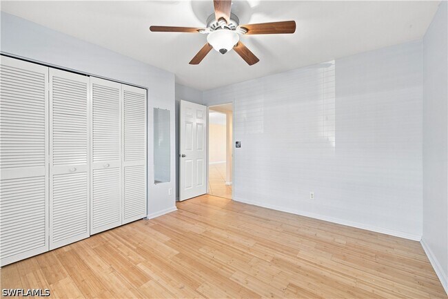 Building Photo - 5980 Amherst Dr