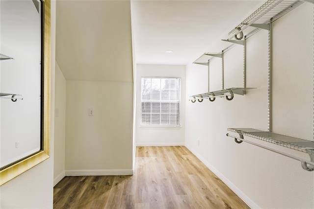 Building Photo - 1306 Lakeside Dr