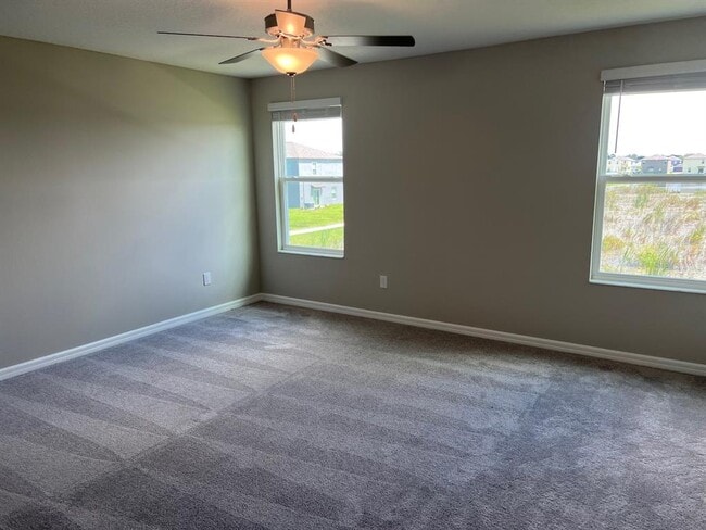 Building Photo - 580 Royal Empress Dr