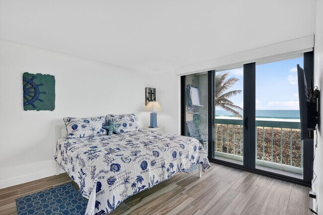 Building Photo - 9940 S Ocean Dr