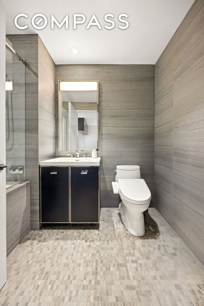 Building Photo - 252 South St