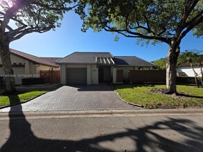 Building Photo - 2320 Dover