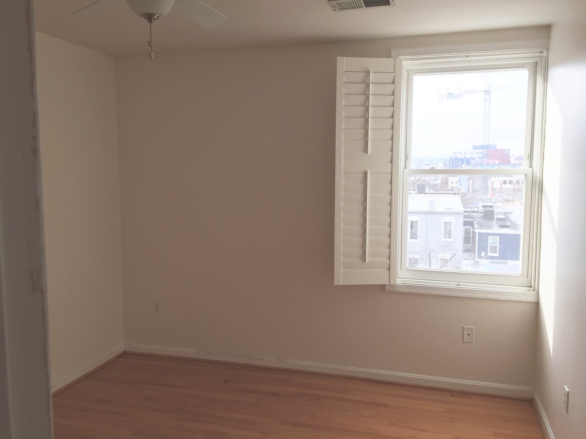 Building Photo - 730 11th St NE