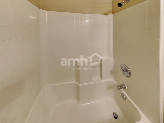 Building Photo - 6381 Louis Clark Ct