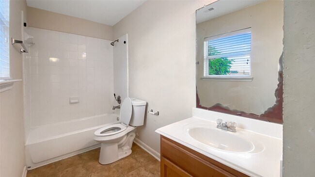 Building Photo - 2614 Skyview Knoll Ct
