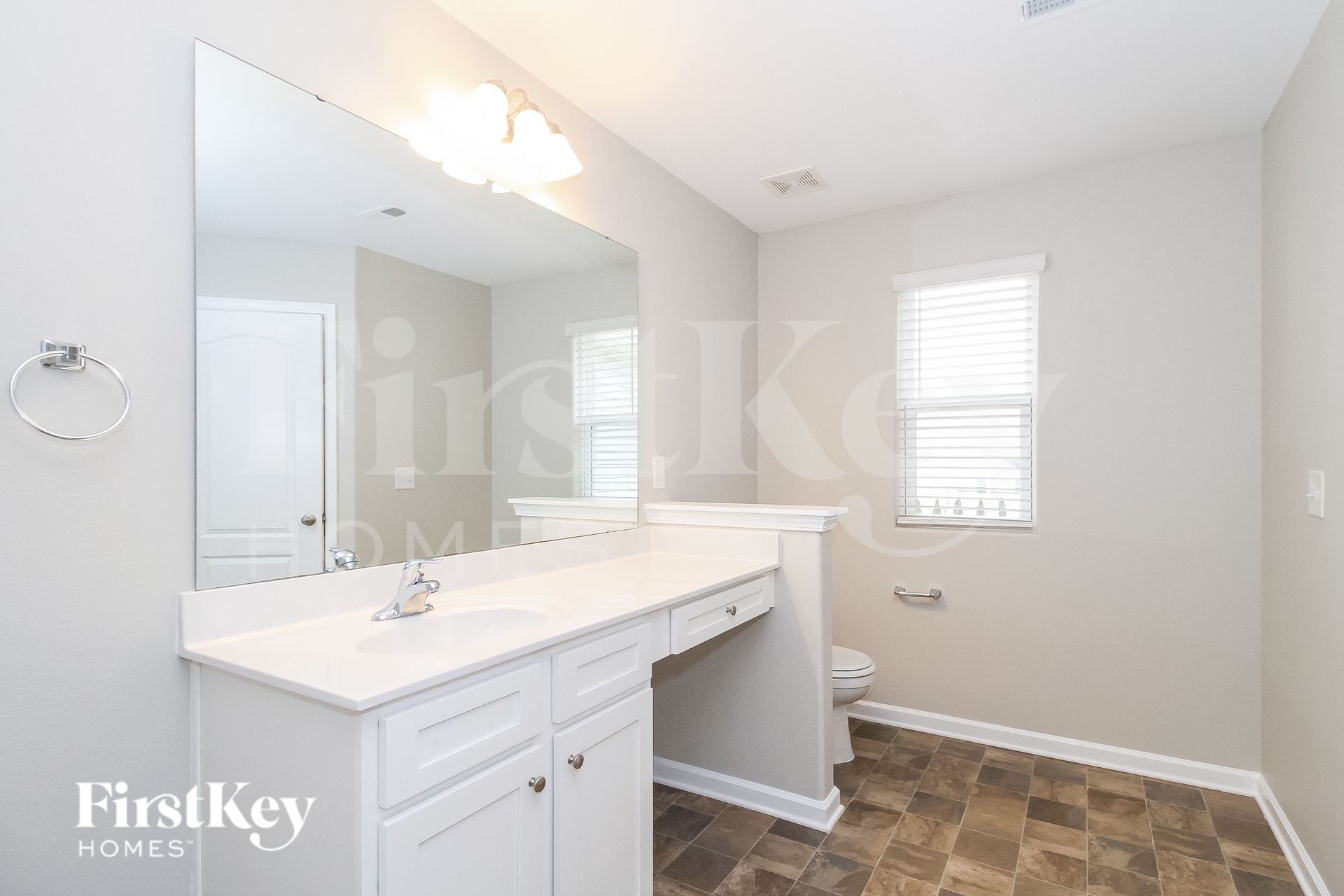 Building Photo - 274 Kendall Dr