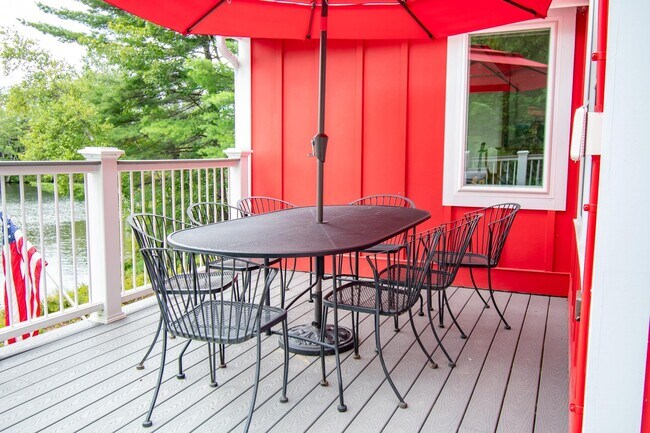 Building Photo - 72 Ridge Rd