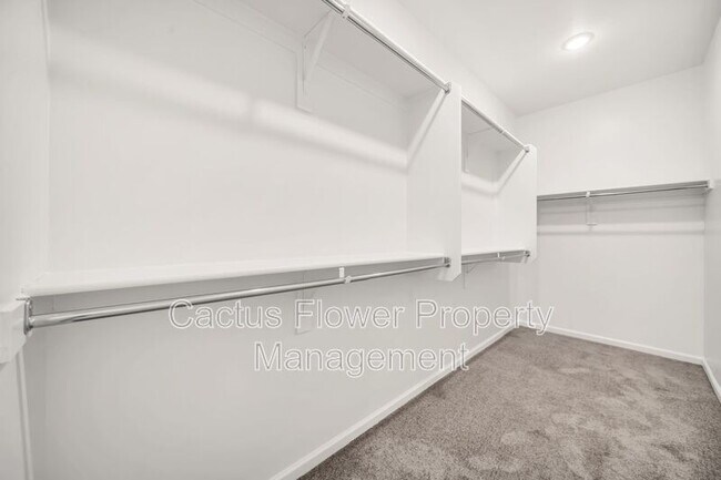 Building Photo - 13244 W Ranch Gate Rd