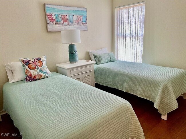 Primary Photo - 853 Tanbark Dr