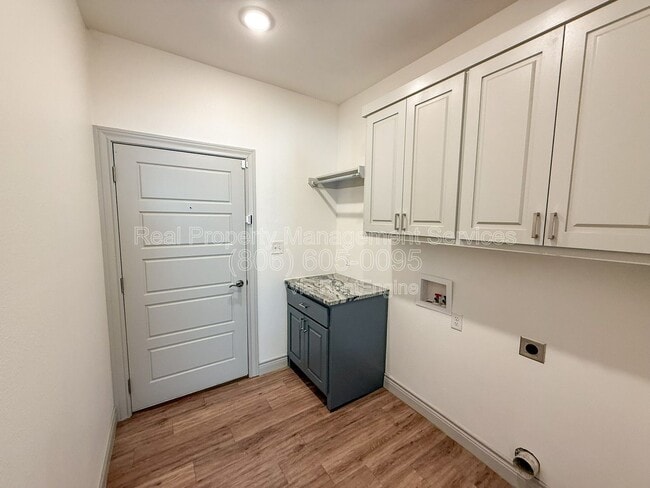 Building Photo - 5705 118th St