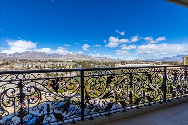 Building Photo - 9103 Alta Dr