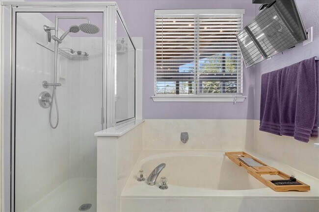 Building Photo - 4104 Sun Spirit Dr