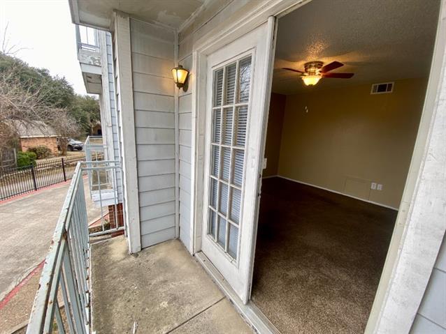 Building Photo - 9823 Summerwood Cir