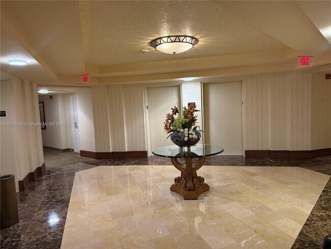 Building Photo - 19501 W Country Club Dr