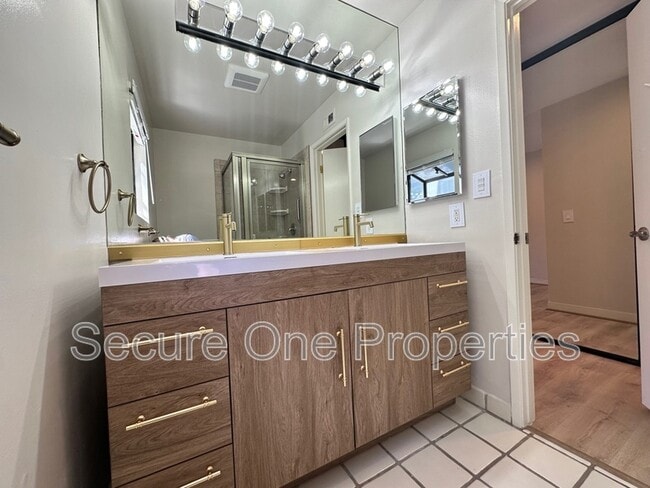 Building Photo - 29476 Trailway Ln