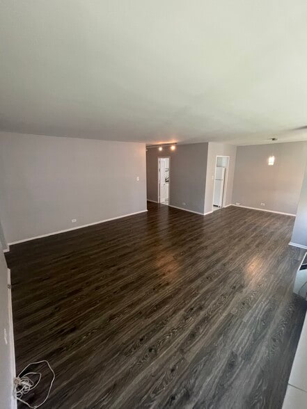 Living Room - 360 W Wellington Ave