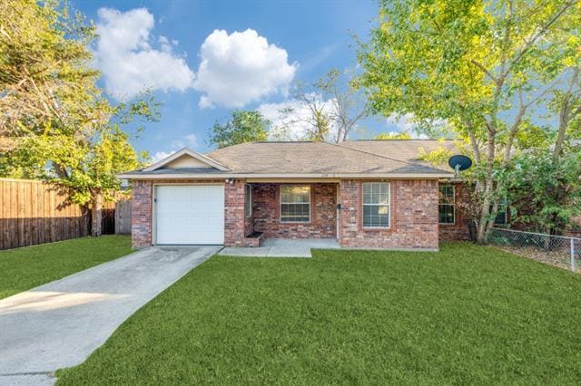 Primary Photo - 204 Gerrish St