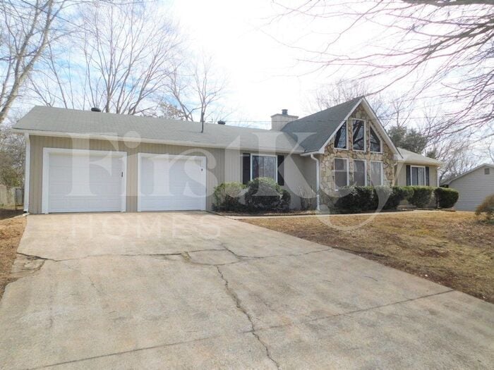 Primary Photo - 314 Trickum Hills Way
