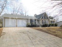 Building Photo - 314 Trickum Hills Way