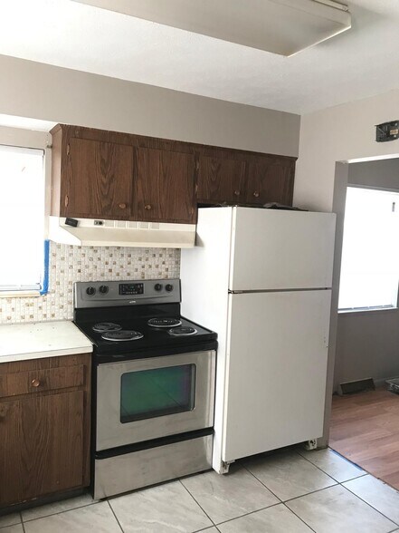 Building Photo - 1250 E 276th St