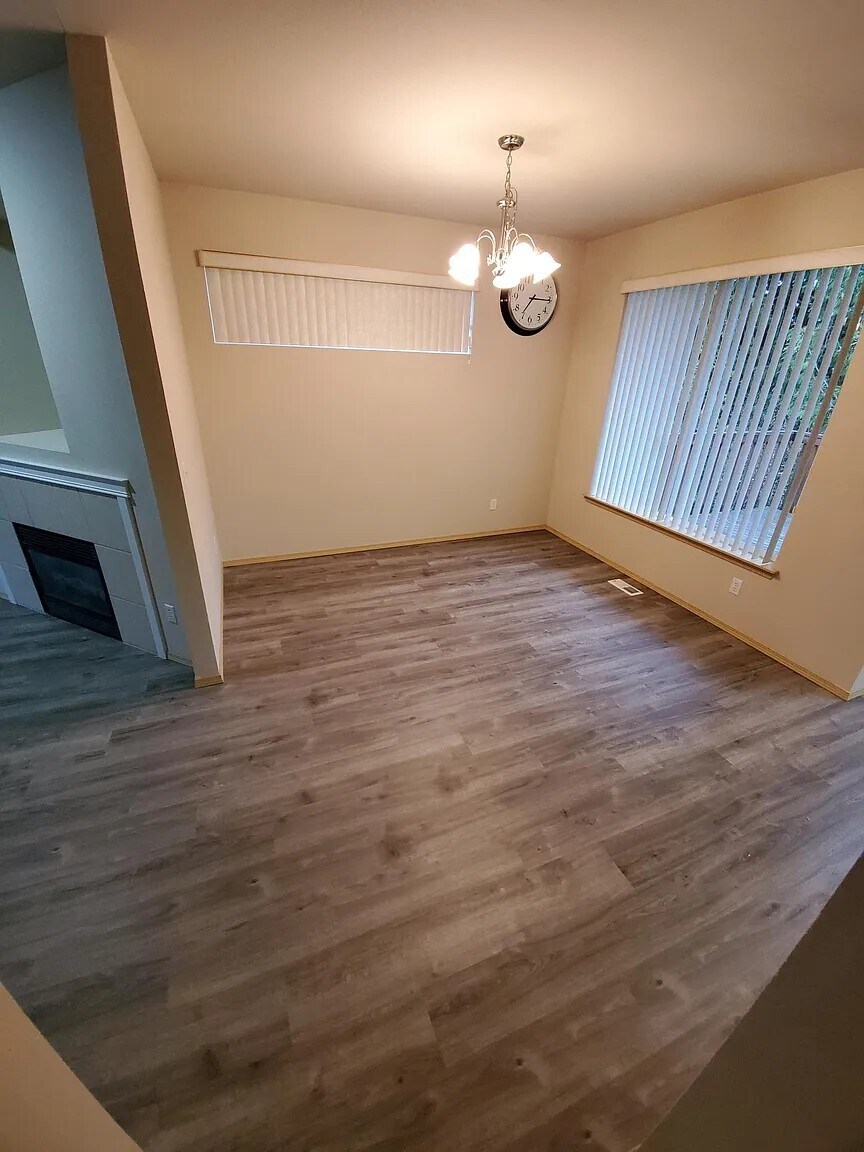 Building Photo - 18323 13th Avenue Ct E