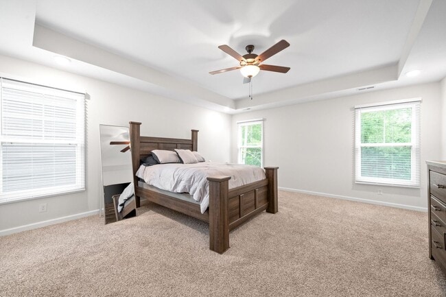 Building Photo - Beautiful Home in Woodland Hills