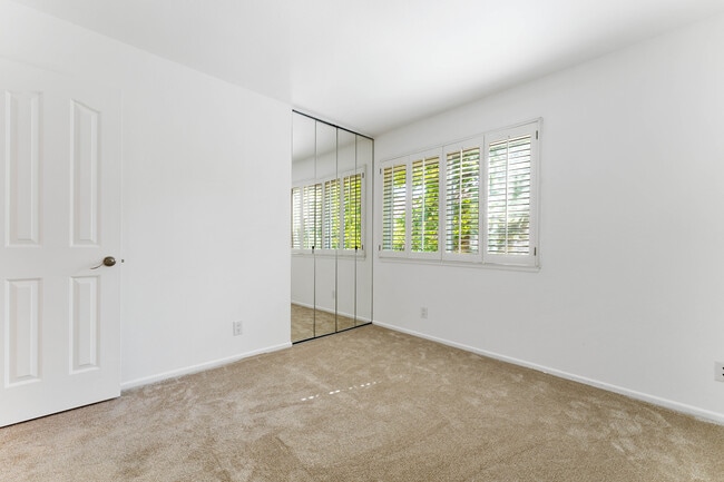 Building Photo - 774 Pamela Wood St