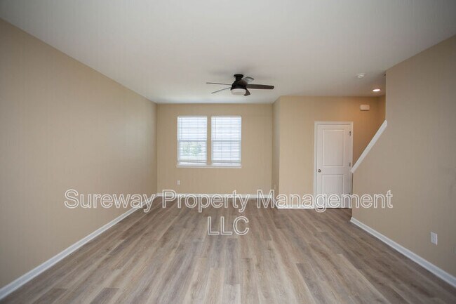 Building Photo - 239 Macoun Way