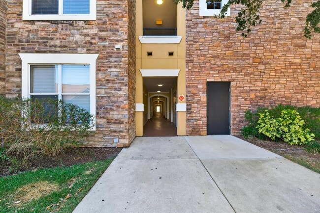 Building Photo - 8539 Gate Pkwy W