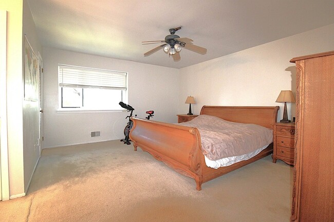 Building Photo - 187 Sandcastle Key