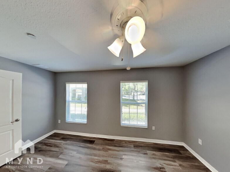 Building Photo - 10144 Arbor Run Dr