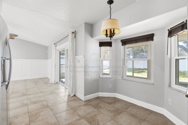 Building Photo - 6018 Brookhill Cir