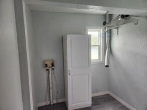 Building Photo - 1503 N County Rd 19A