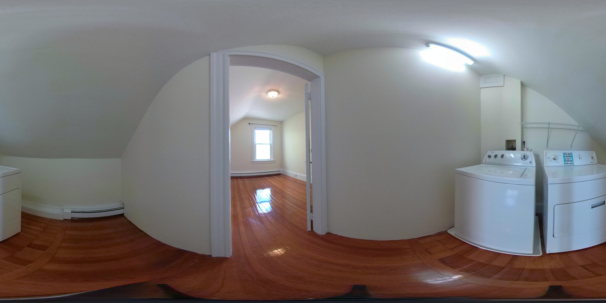 Laundry room - 18 University Ave