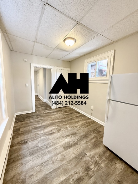 Building Photo - 744 N Ninth St