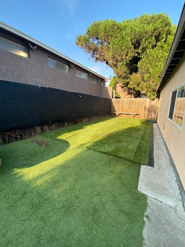 Building Photo - 1610-12 Dahlia Ave