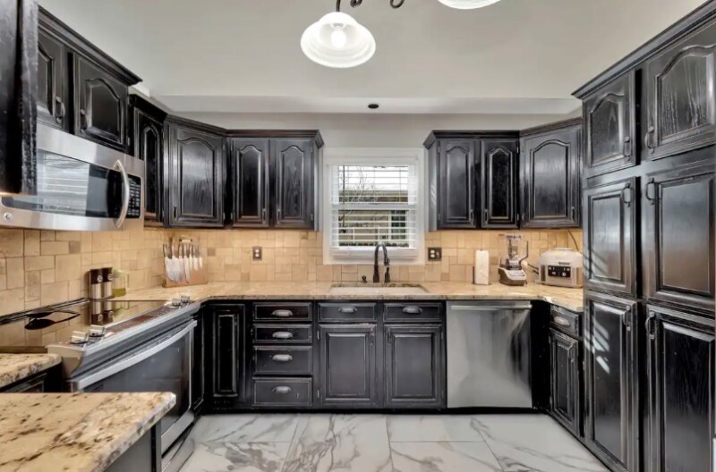 Building Photo - 10106 W Jamesburg St