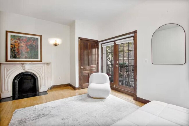 Building Photo - 306 E 52nd St