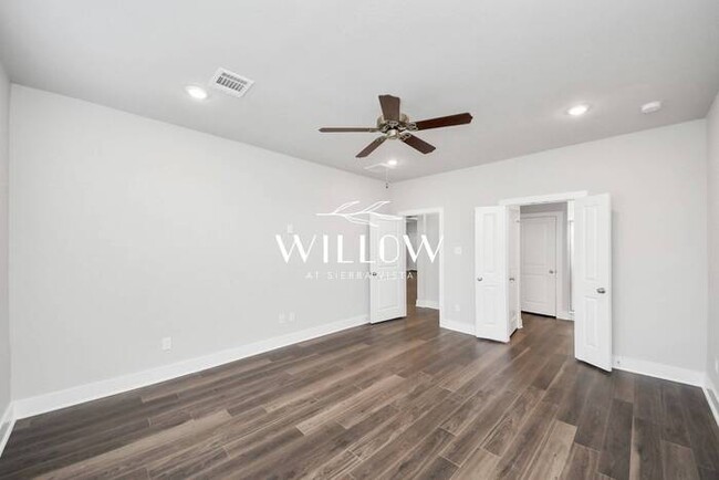 Building Photo - Incredible 3-Bedroom Home – 6 Weeks FREE R...