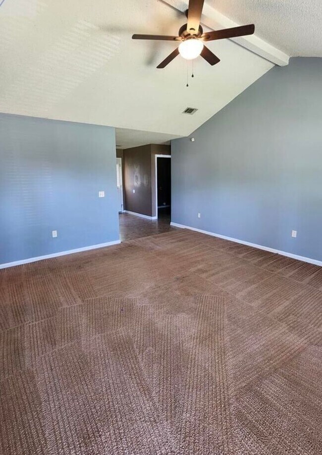 Building Photo - 1302 Loblolly Dr