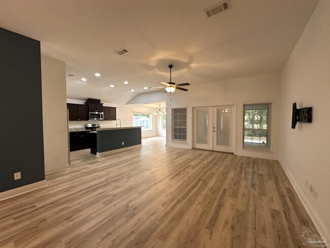 Building Photo - 7329 Farmers Rd