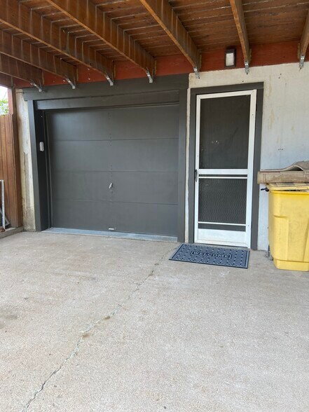 Exterior - 3583 S Bannock St