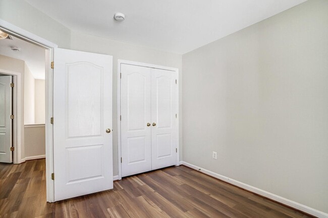 Building Photo - 42985 Chesterton St