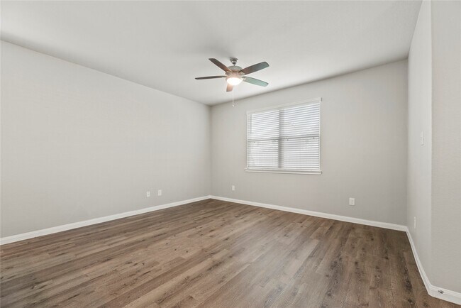 Building Photo - 22211 Grand Majestic Dr