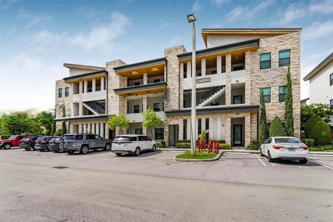 Building Photo - 7865 NW 104th Ave