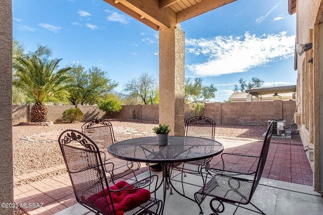 Building Photo - 12996 N Desert Olive Dr