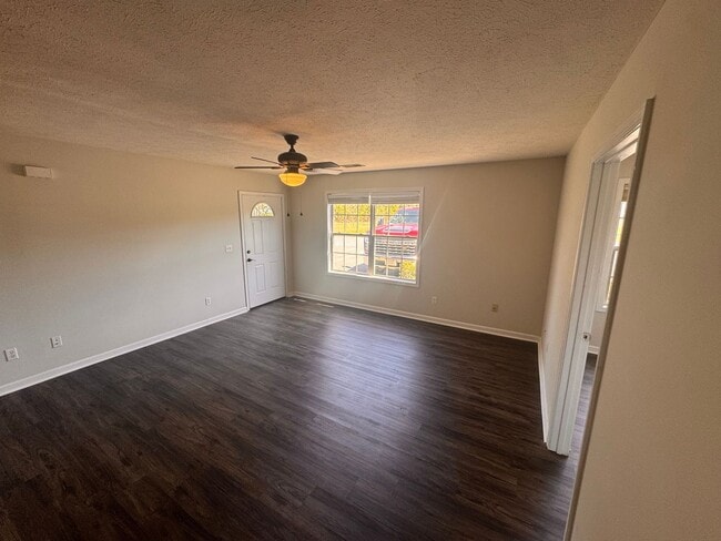 Building Photo - Williams Rd. Apartments