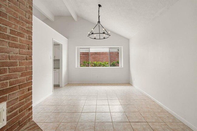 Building Photo - 7019 Yardley Dr