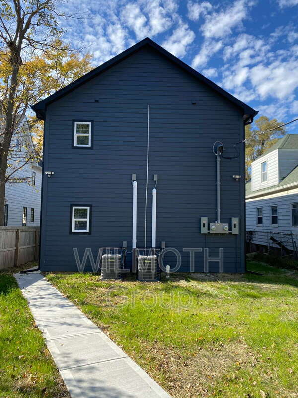 Building Photo - 931 N Beville Ave